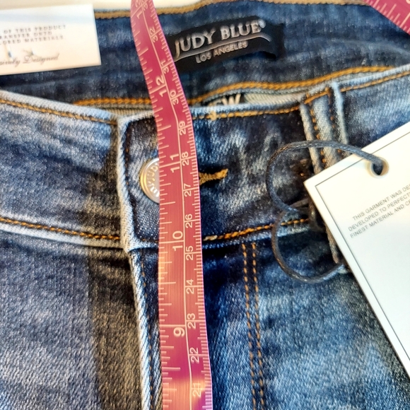 NWT Judy Blue Mid Rise Slim Fit 16W - Picture 9 of 9
